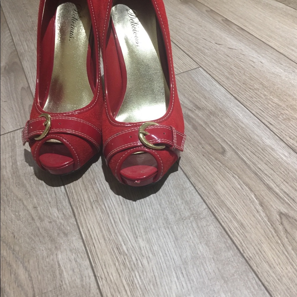 Shoes size 9 - Picture 4 of 8